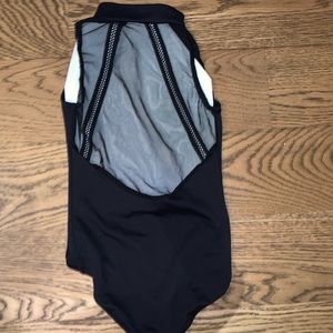 limited edition capezio leo w mesh & lace back